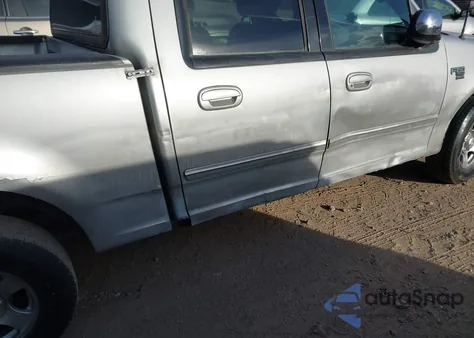 2002 Ford F-150 Lariat/Xlt from USA, damaged, VIN 1FTRW076X2KE24907